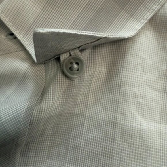 Travis Mathew Light Gray Plaid Short Sleeve Button-Up Shirt - Size XL - Picture 10 of 12